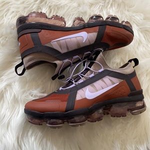 Nike VaporMAX Lightly-worn Sneakers